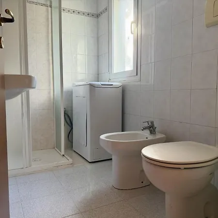 Host4u - Casa Carla Con Giardino E Parcheggio Privato A 5 Minuti Dal Centro Citta Apartment Imperia