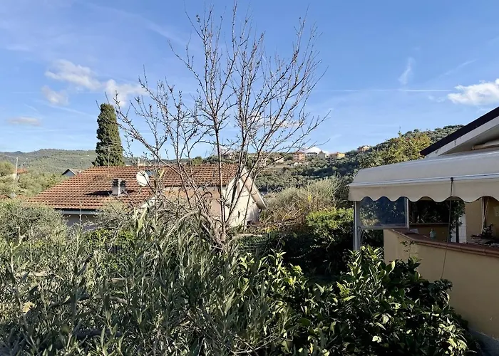 Host4u - Casa Con Giardino E Parcheggio Privato - Casa Carla * Imperia