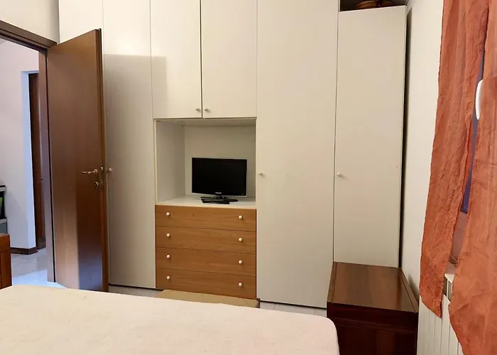 Host4u - Casa Con Giardino E Parcheggio Privato - Casa Carla Lägenhet *